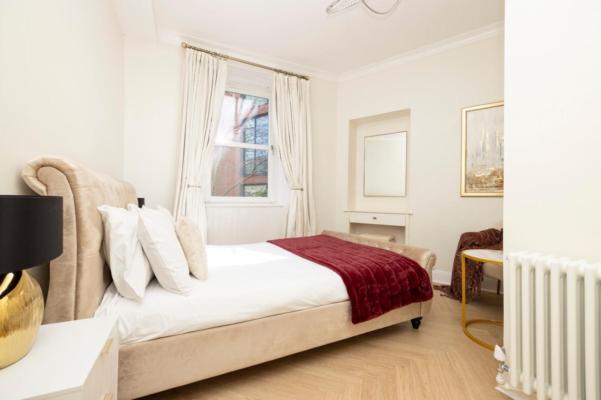 Joivy Modern Flat In City Centre - For Up To 3 Guests Apartment Edinburgh Bagian luar foto